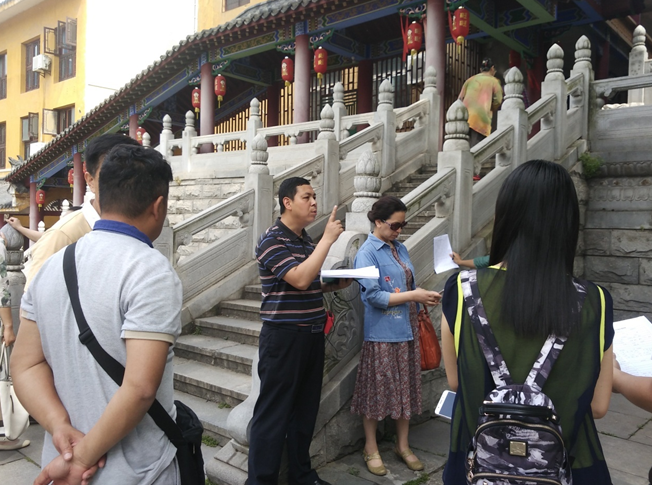 我市城区古树名木调查现场培训会在宝通寺举行
