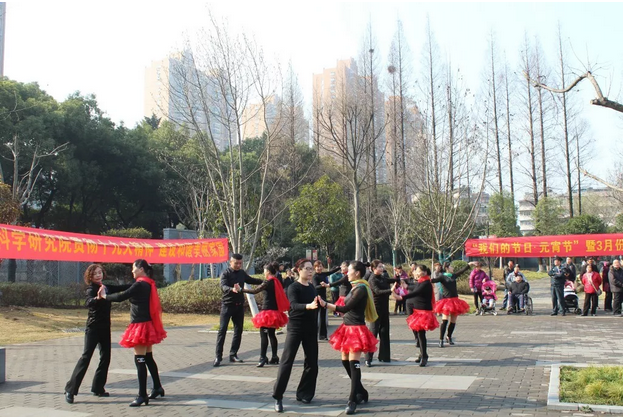 与共建社区联欢庆元宵节