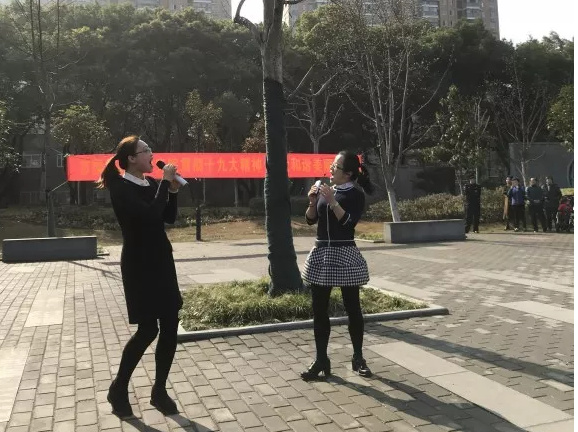 与共建社区联欢庆元宵节