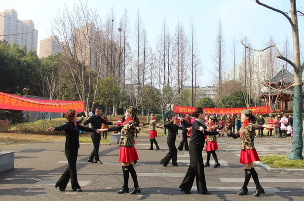 与共建社区联欢庆元宵节