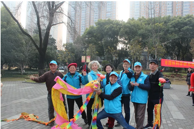 与共建社区联欢庆元宵节
