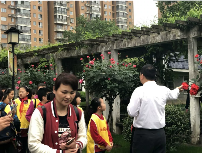 “百万市民科普游”走进武汉市园林科普公园