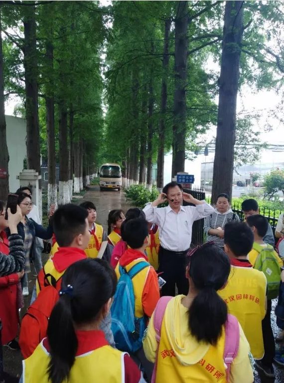 “百万市民科普游”走进武汉市园林科普公园