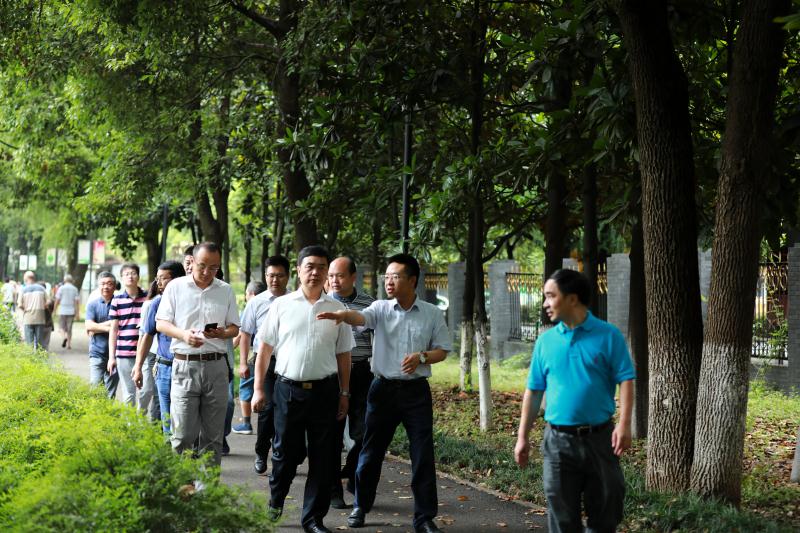 省住建厅厅长李昌海来我院考察