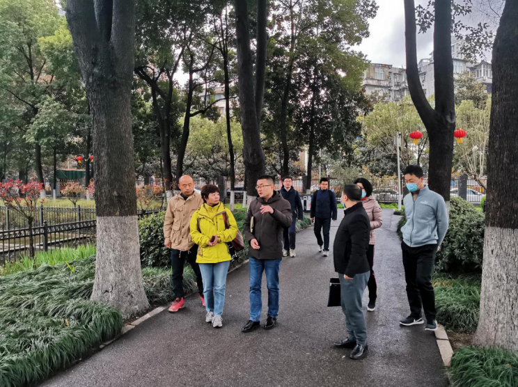 金陵同侪访江城，共商创新谋发展