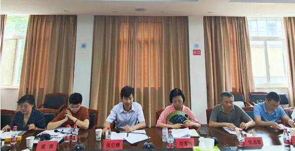 中国花卉协会领导、专家来市园科院调研国家樱花种质资源库