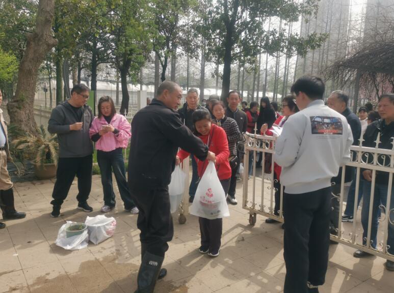 “专家送绿福，碗莲进万家”科普惠民活动